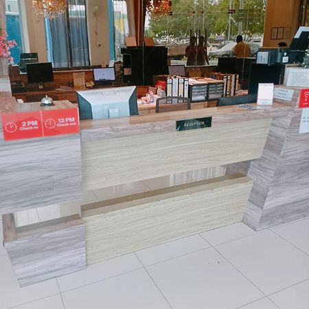 Bluebell Hotel Skudai Bagian luar foto