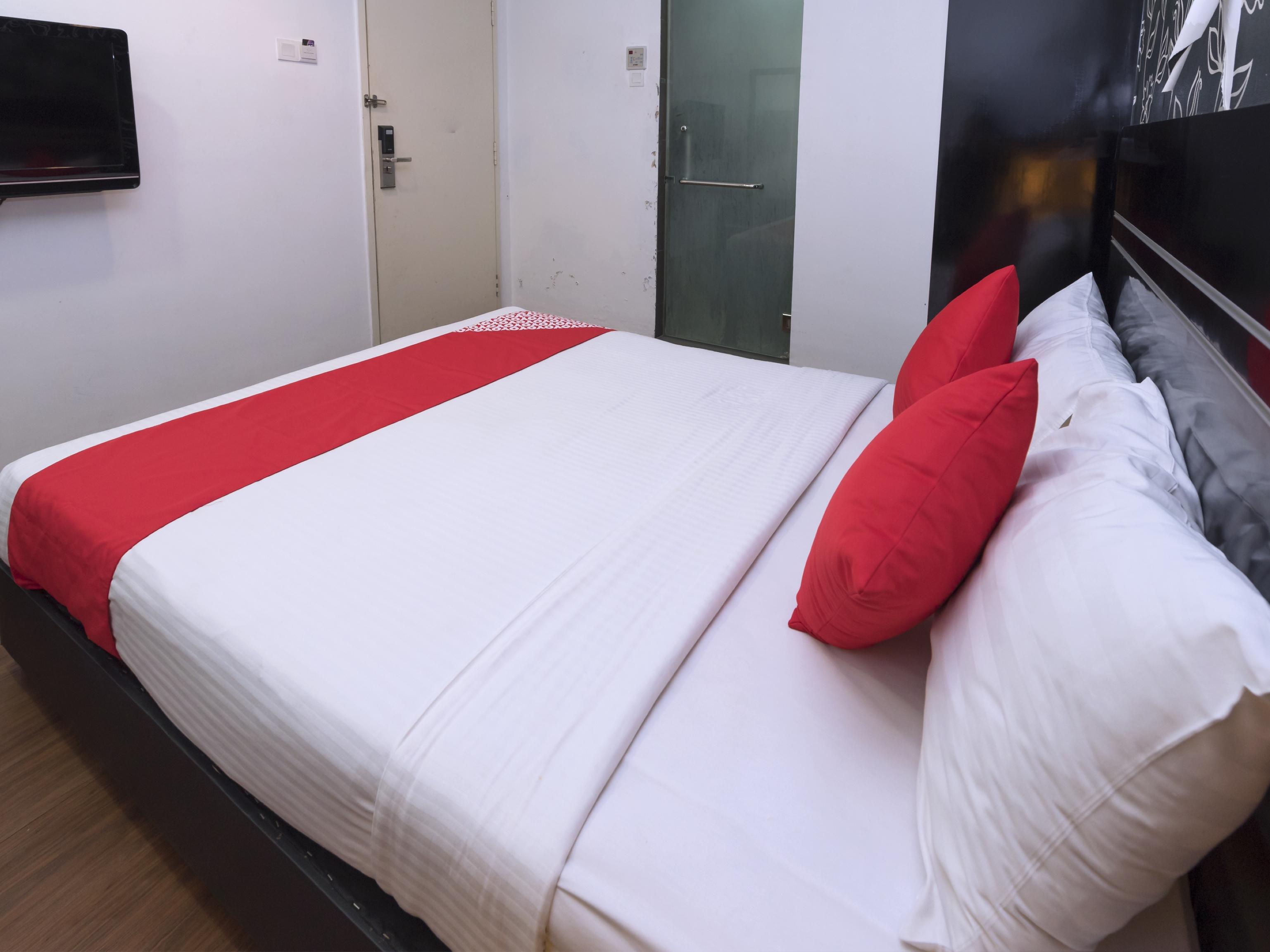 Bluebell Hotel Skudai Bagian luar foto