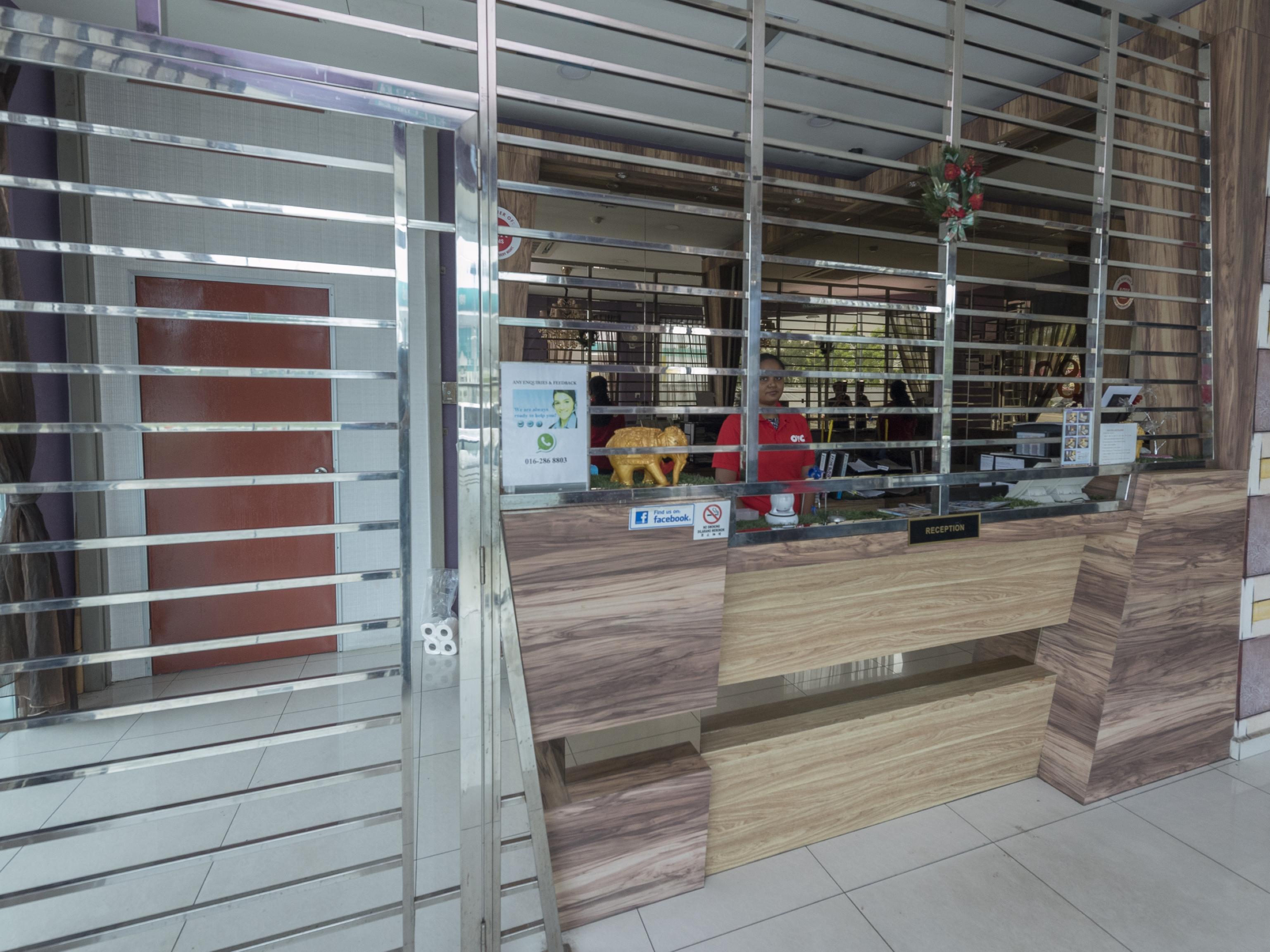 Bluebell Hotel Skudai Bagian luar foto