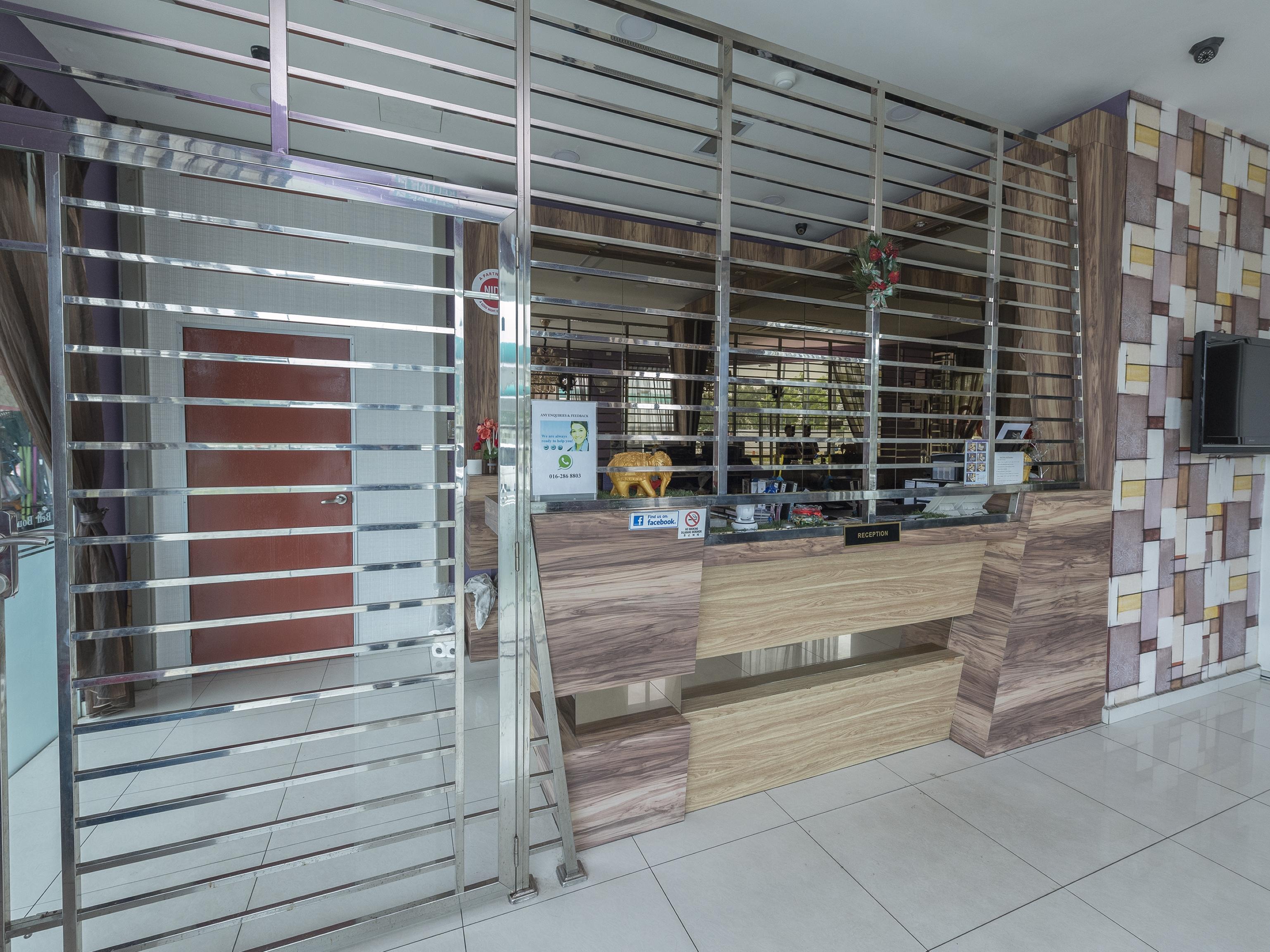 Bluebell Hotel Skudai Bagian luar foto