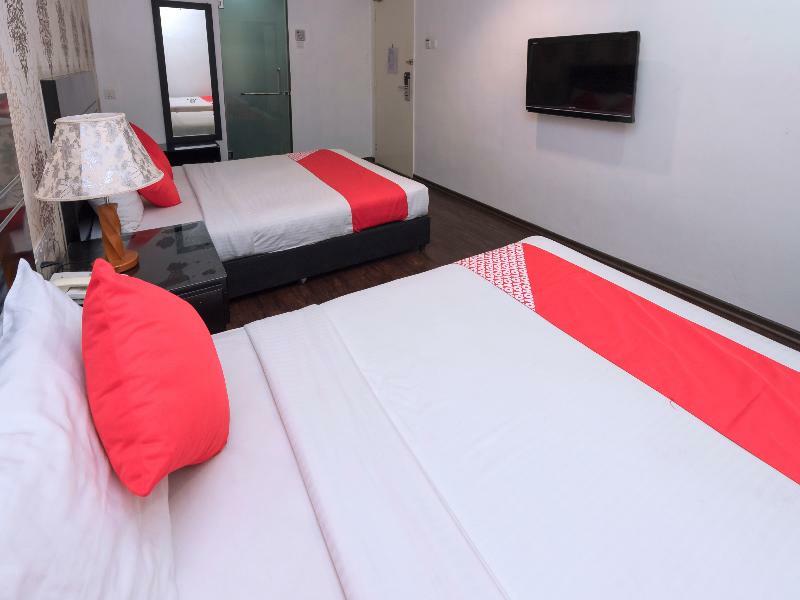 Bluebell Hotel Skudai Bagian luar foto
