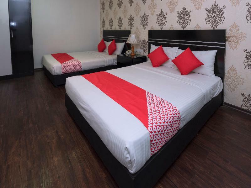 Bluebell Hotel Skudai Bagian luar foto